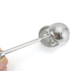 Blended Lifestyle® Theezeef Met Veer - Set Van 2 - Inclusief Lekplaatjes - Geschikt Voor Losse Kruiden 13 Blended Lifestyle® Theezeef Met Veer - Set Van 2 - Inclusief Lekplaatjes - Geschikt Voor Losse Kruiden -Koffie en Thee Verkoop 1196x1200 2