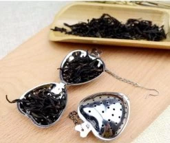 Merkloos RVS Thee Ei Hartje | Theefilter Mannetje | Losse Theezeef | Kruidenhart | Zeef | Tang | Infuser | Thee Ei | RVS | 1 Stuks -Koffie en Thee Verkoop 1200x1010 1