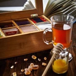 Lumaland Cuisine - Theedoos Van Bamboe - Theebox Met 8 Vakken - Duurzam Decoratief Materiaal - Ca. 28 X 16 X 9 Cm 16 Lumaland Cuisine - Theedoos Van Bamboe - Theebox Met 8 Vakken - Duurzam Decoratief Materiaal - Ca. 28 X 16 X 9 Cm -Koffie en Thee Verkoop 1200x1200 235