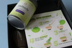 Premium Matcha Set - 5 Delige Matcha Cadeauset - Bamboo Klopper - Met Instructies - 100 Gram Matcha -Koffie en Thee Verkoop 1200x800 75