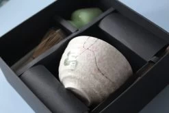 Premium Matcha Set - 5 Delige Matcha Cadeauset - Bamboo Klopper - Met Instructies - 100 Gram Matcha -Koffie en Thee Verkoop 1200x800 79