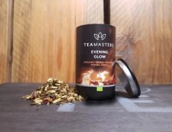 Teamasters Giftbox - Thee Geschenkset - Kerstpakket - Thee - Herbal Chai - Herbal Rooibos - Groene Thee - Perzik - Appel - Kerst - Geschenkset -Koffie en Thee Verkoop 1200x922 2